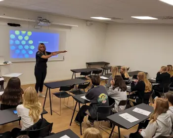Debut för kursen "Ungdomsdomare bara för tjejer"