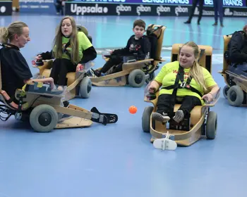 Världens största elinnebandyturnering spelas i Gävle